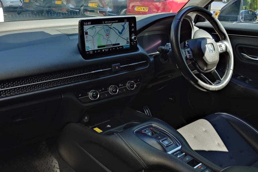 Vehicle Image - 1