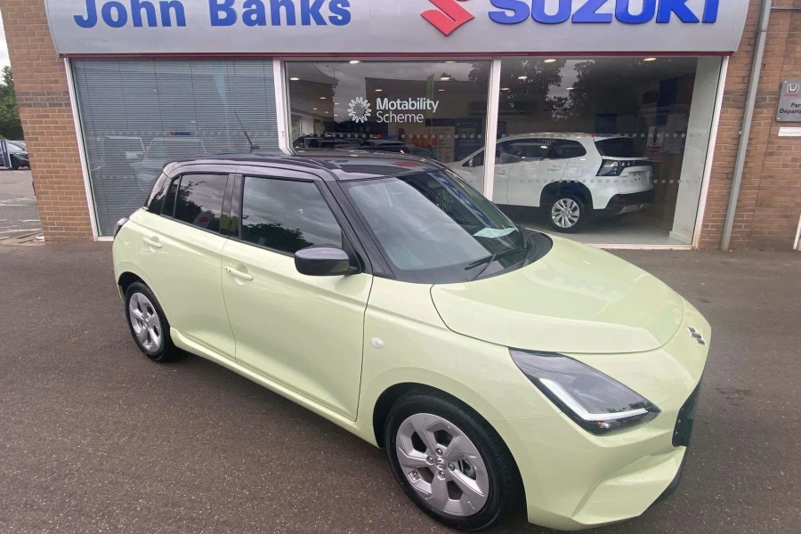 Vehicle Image - 2