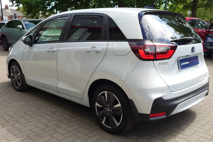 Vehicle Image - 2