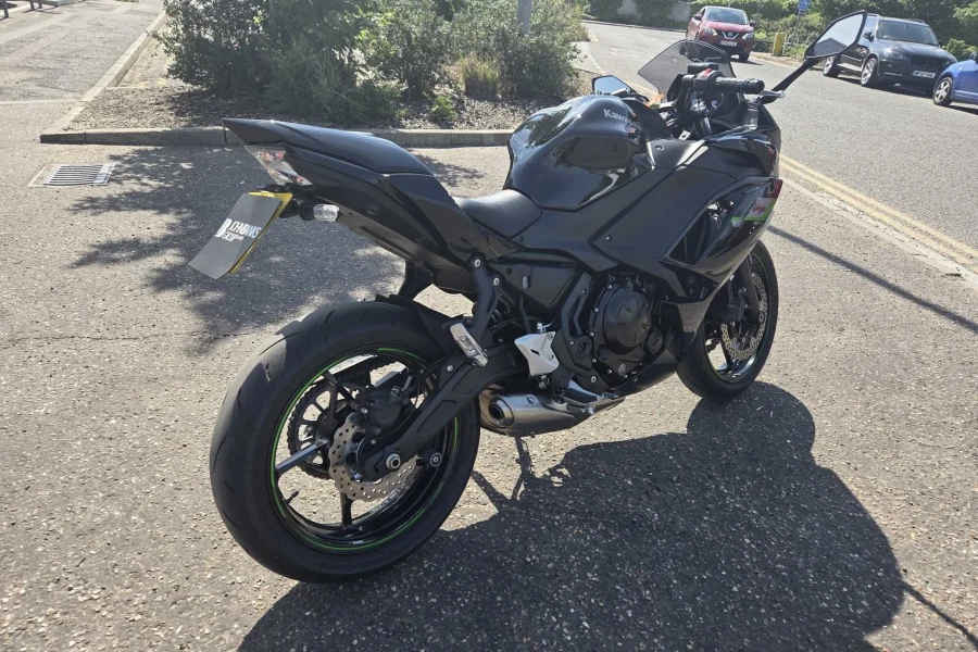 Vehicle Image - 2