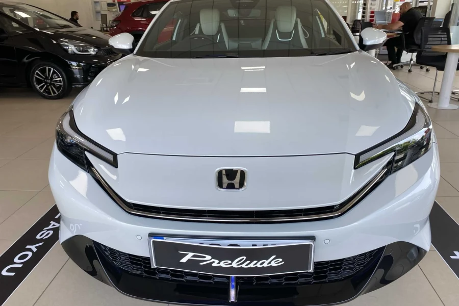 Vehicle Image - 1