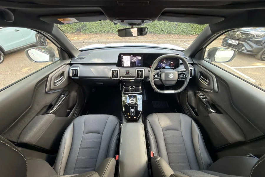 Vehicle Image - 3