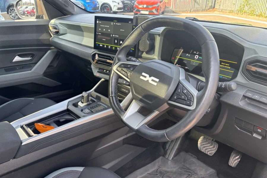 Vehicle Image - 3