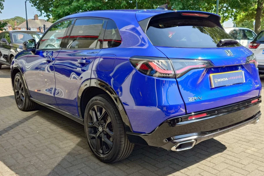 Vehicle Image - 2