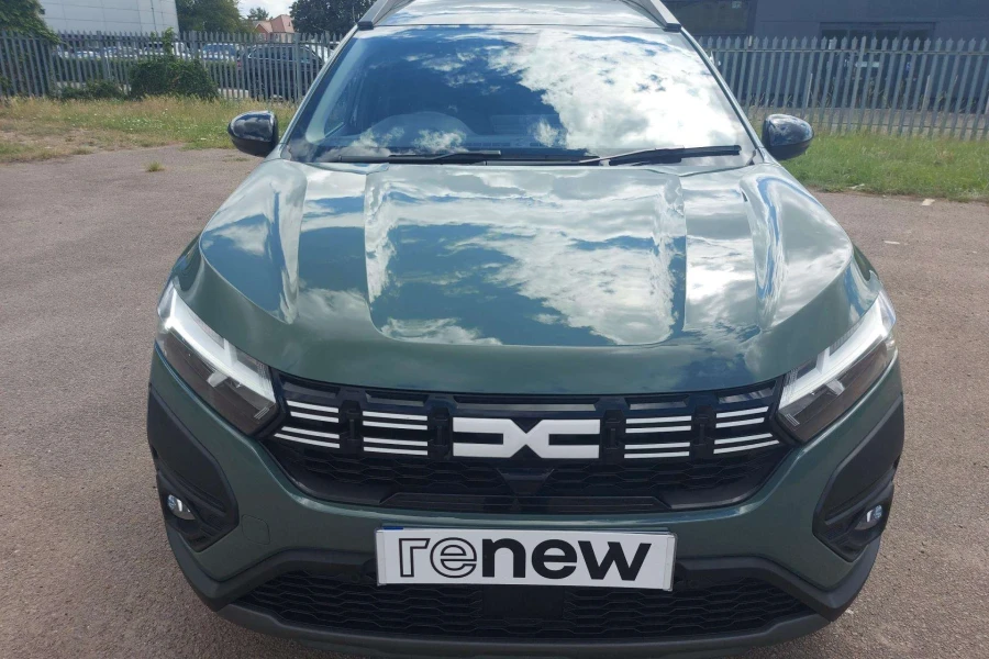 Vehicle Image - 1