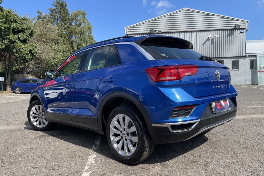 Vehicle Image - 2