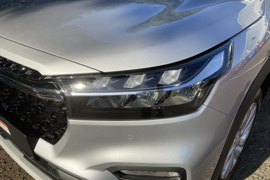 Vehicle Image - 2