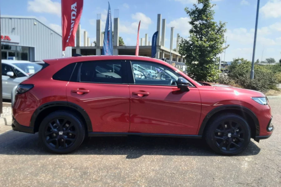 Vehicle Image - 2