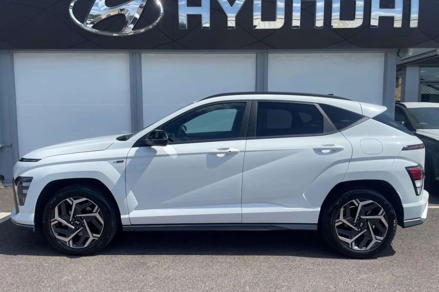 Vehicle Image - 2