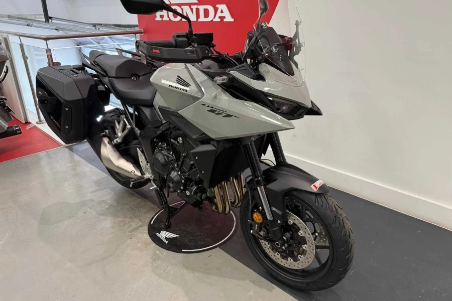 Vehicle Image - 1