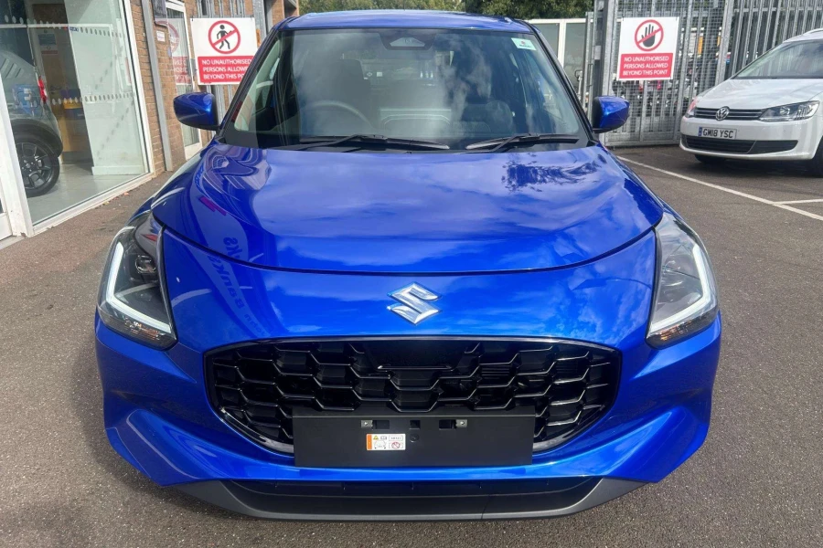 Vehicle Image - 3