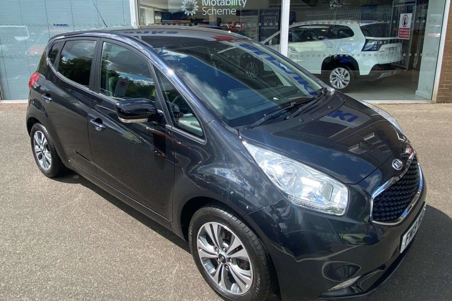 Vehicle Image - 0