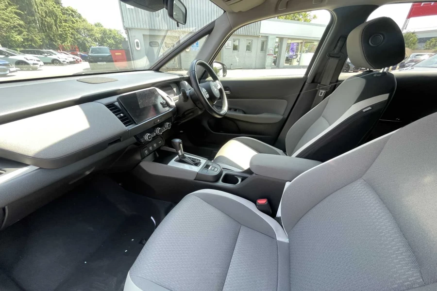 Vehicle Image - 1