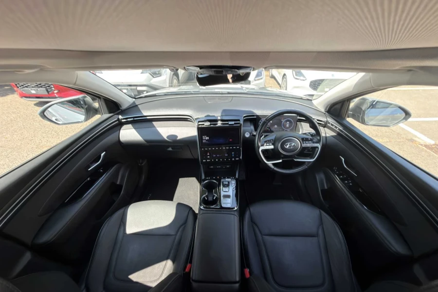 Vehicle Image - 3