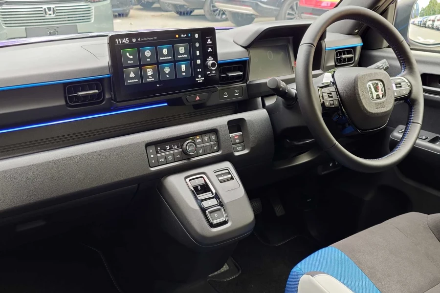 Vehicle Image - 1