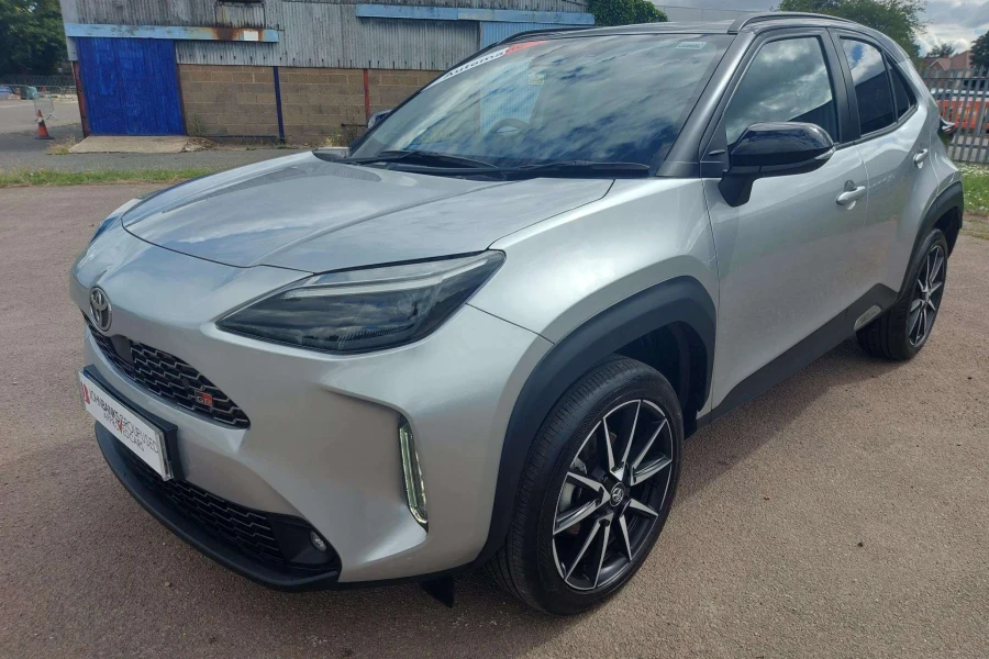 Vehicle Image - 2
