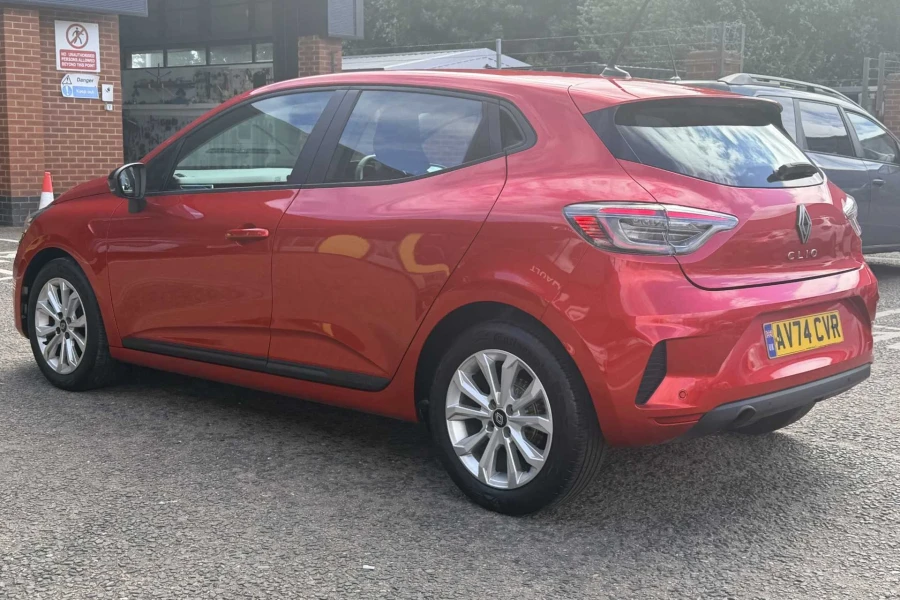 Vehicle Image - 2
