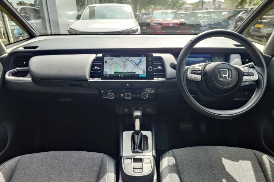 Vehicle Image - 3