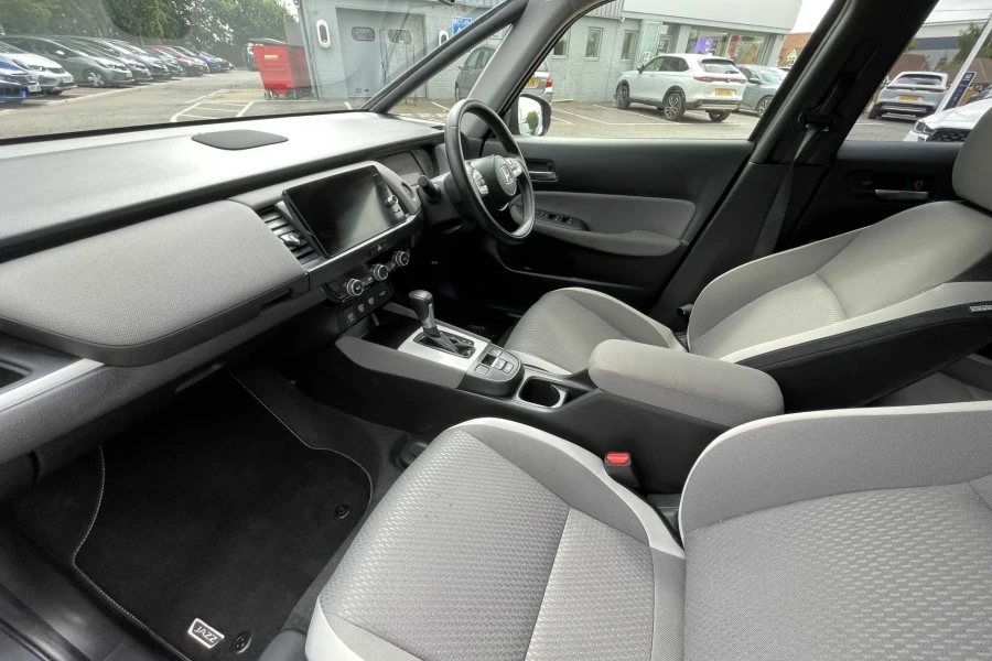 Vehicle Image - 1