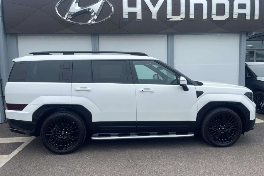 Vehicle Image - 1