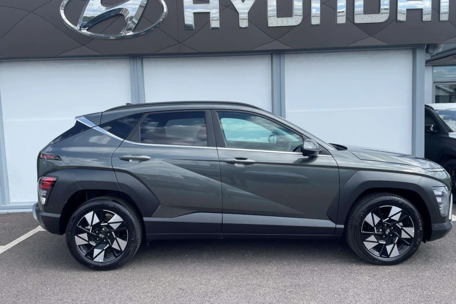 Vehicle Image - 1