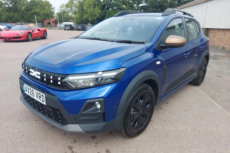 Vehicle Image - 2