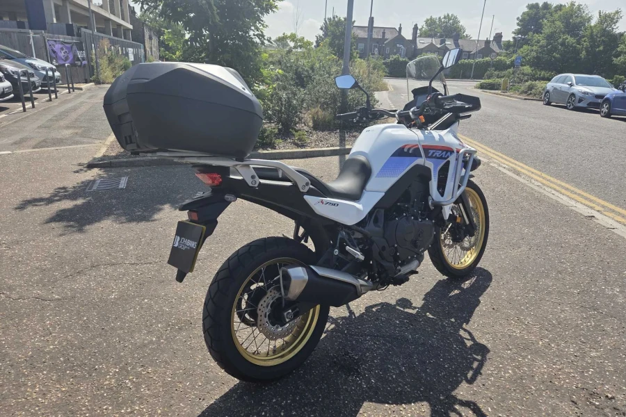 Vehicle Image - 2