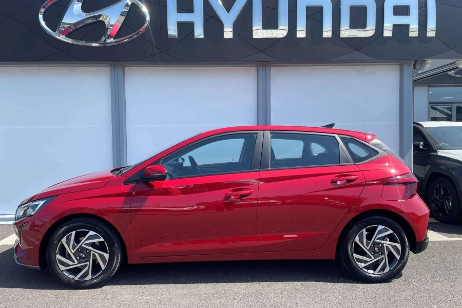 Vehicle Image - 2