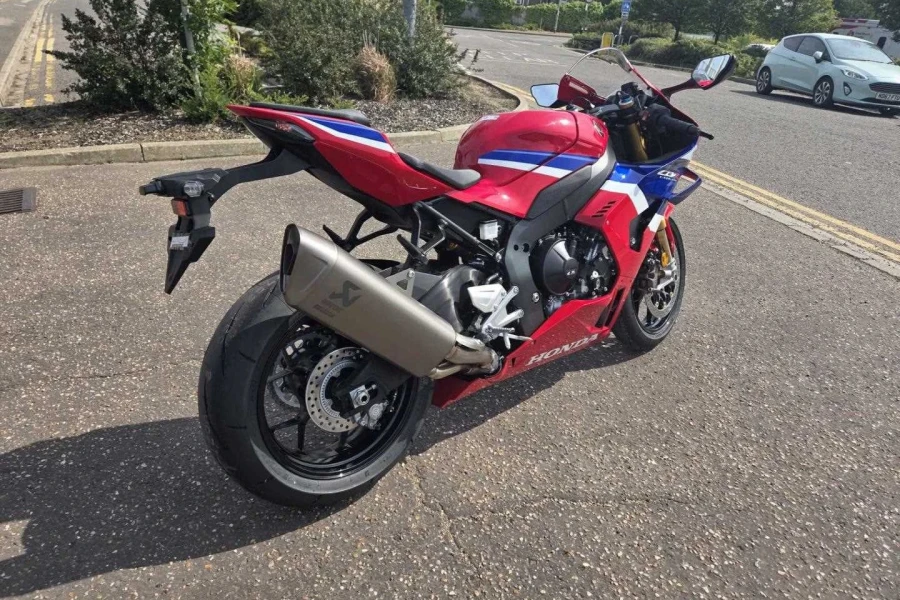 Vehicle Image - 2