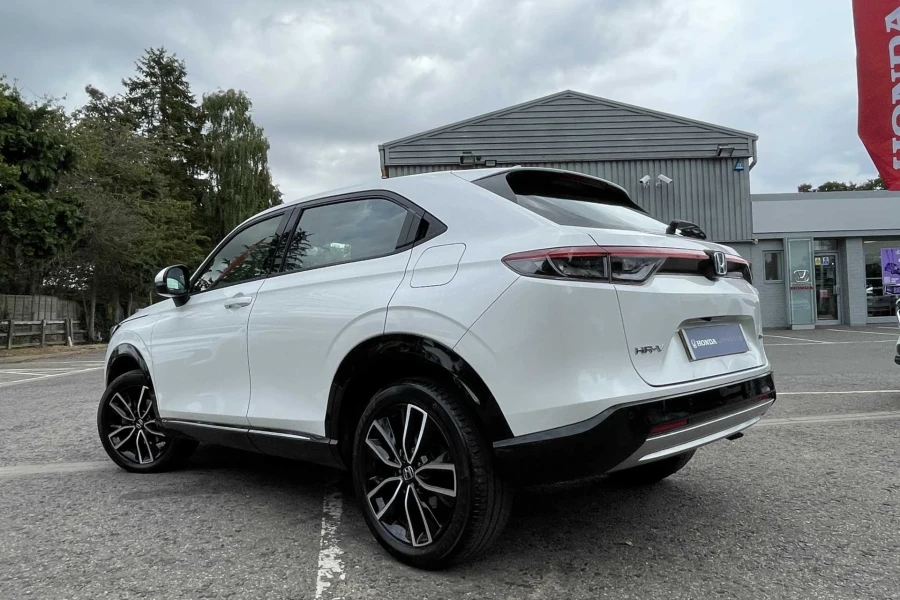 Vehicle Image - 2