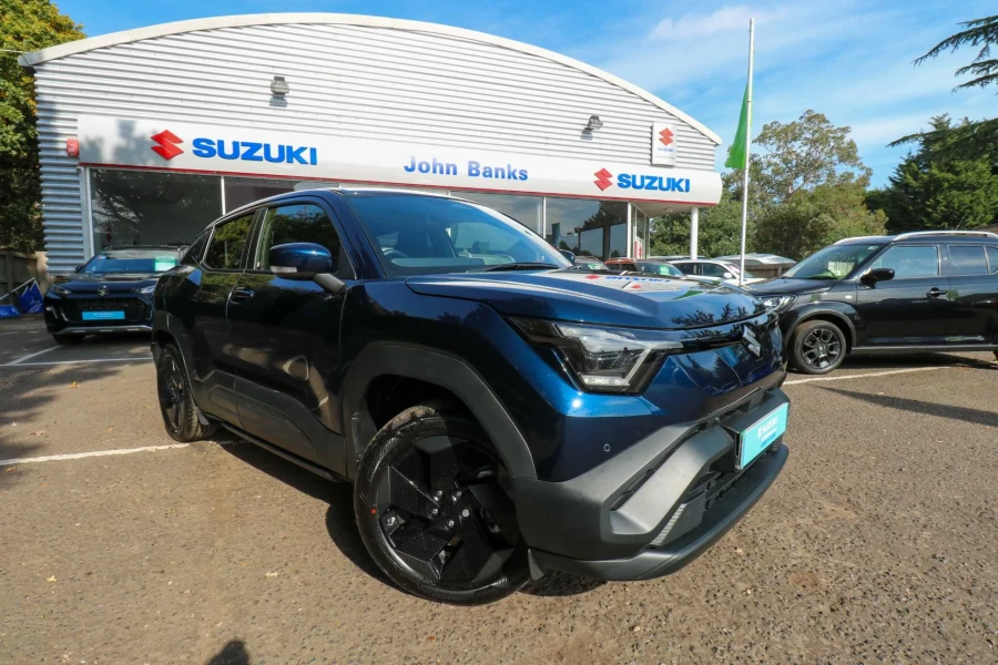 Vehicle Image - 0