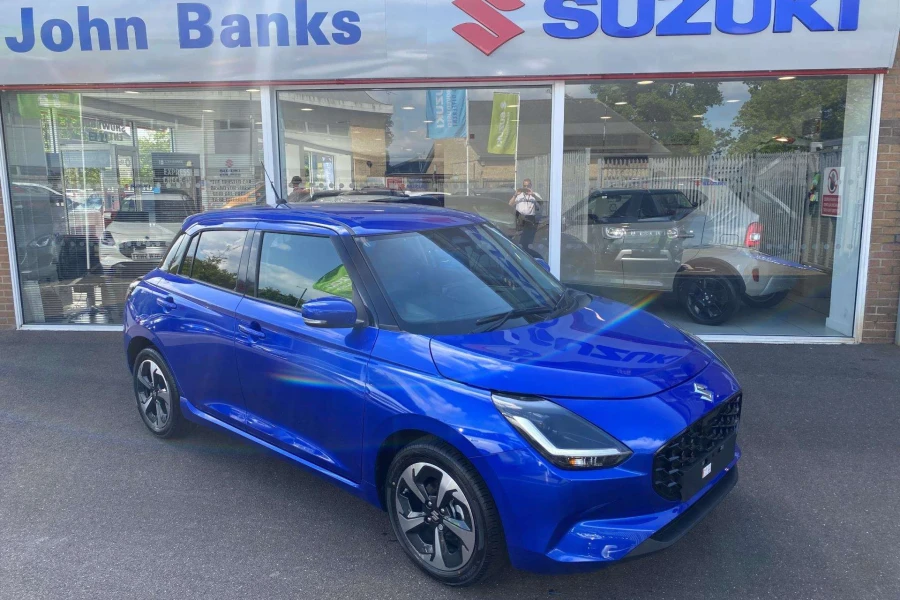 Vehicle Image - 2