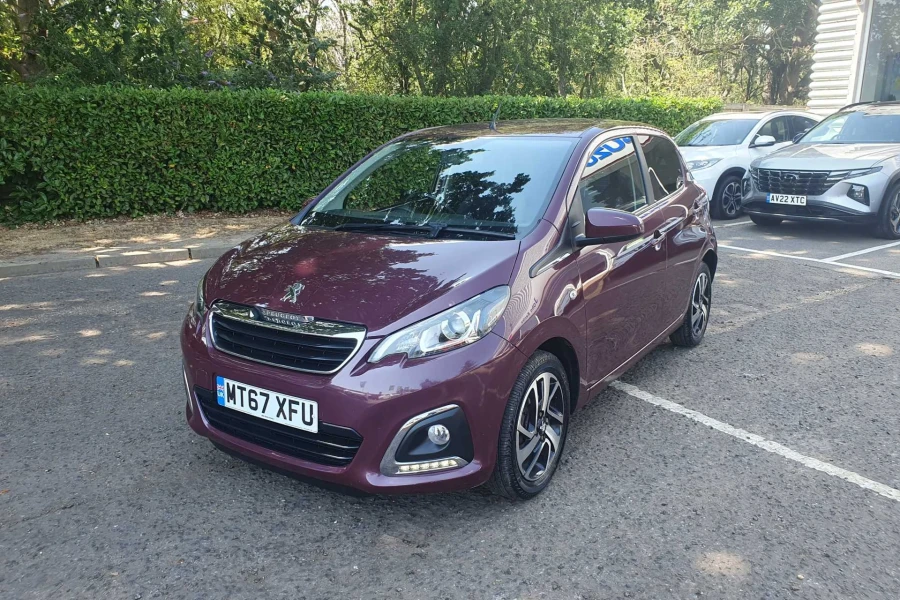 Vehicle Image - 2