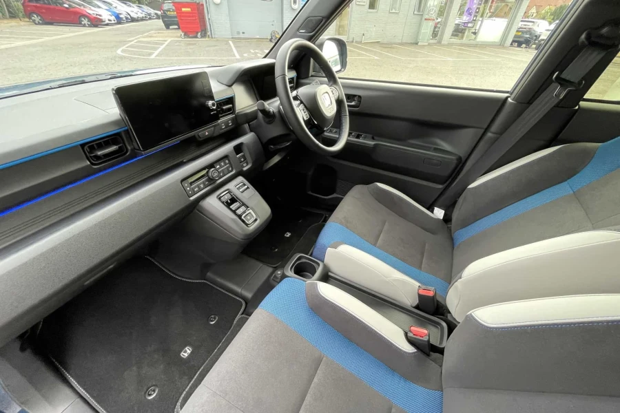 Vehicle Image - 1