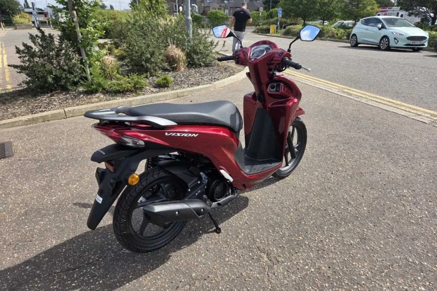 Vehicle Image - 2
