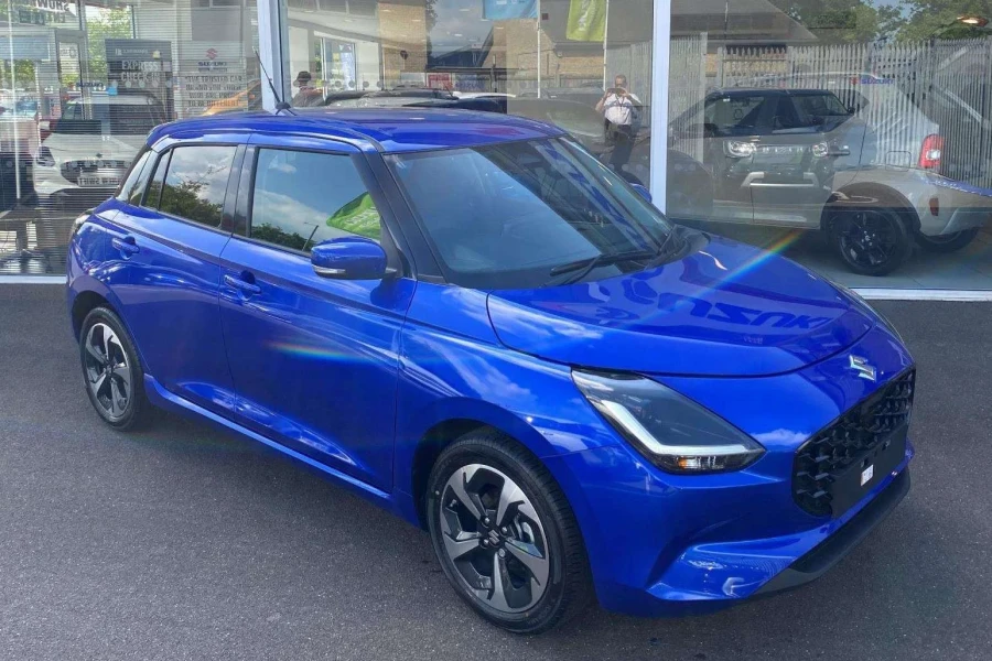 Vehicle Image - 0