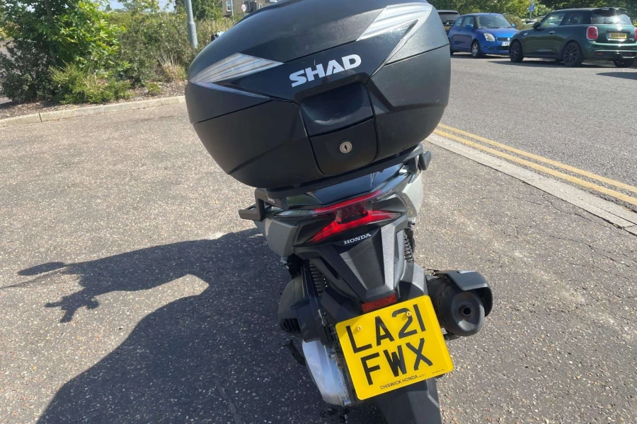 Vehicle Image - 3
