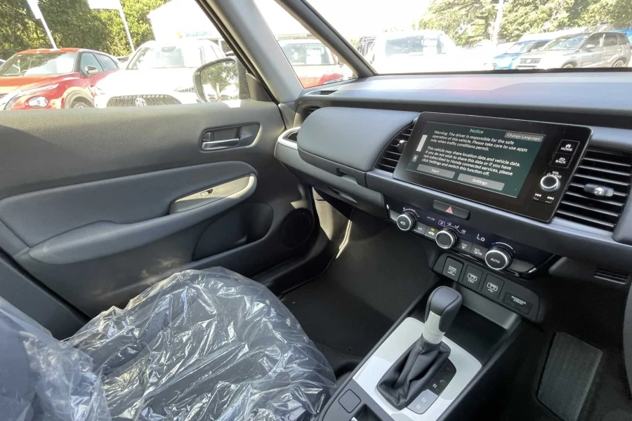 Vehicle Image - 3