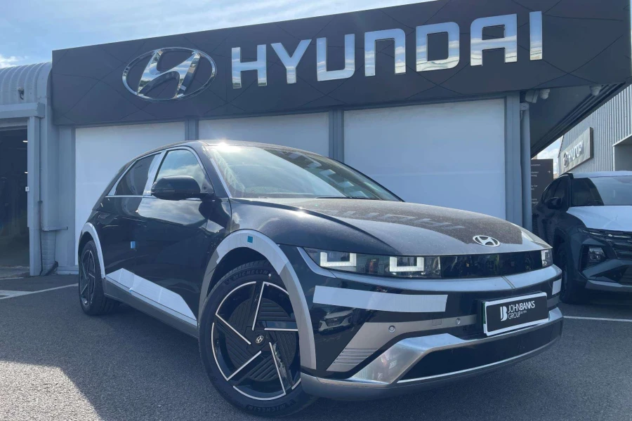 Vehicle Image - 0
