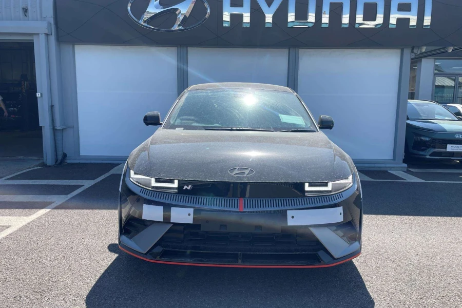 Vehicle Image - 3