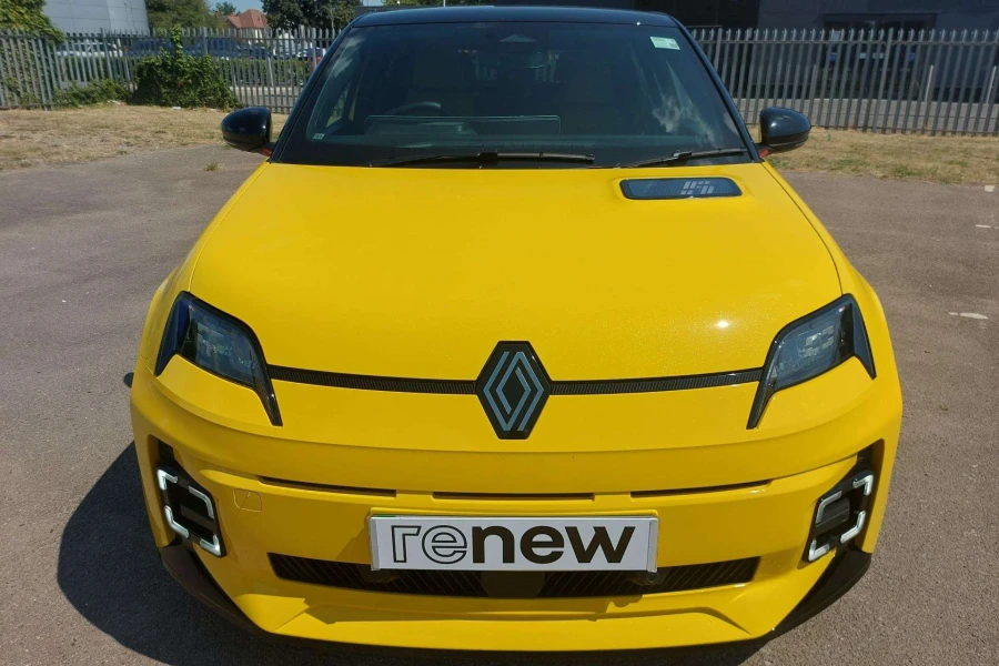 Vehicle Image - 1