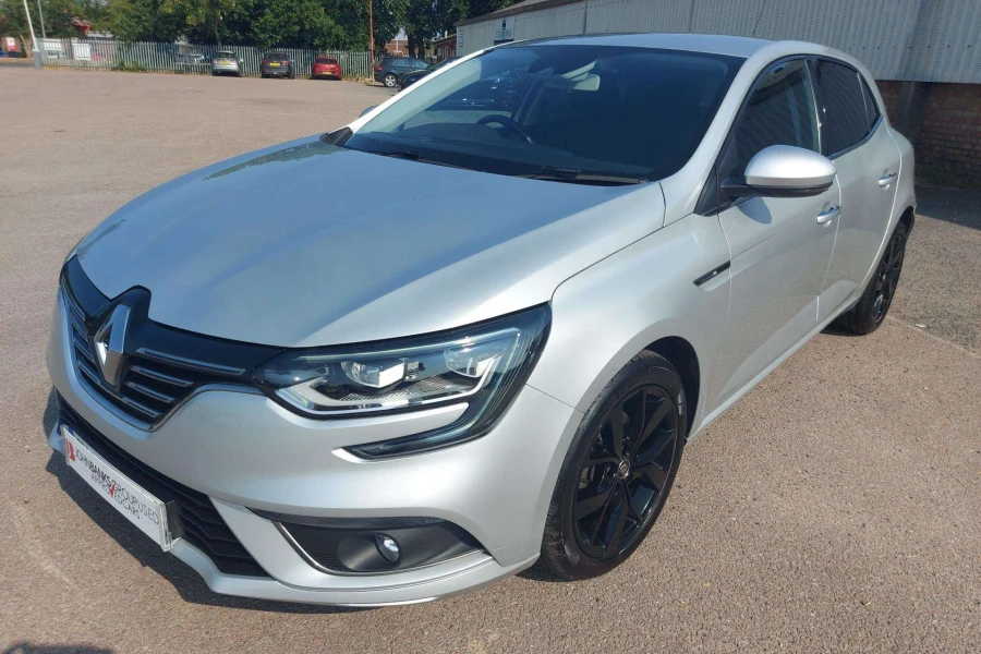 Vehicle Image - 2