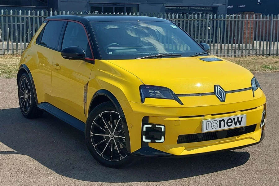 Vehicle Image - 3