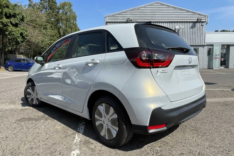 Vehicle Image - 2