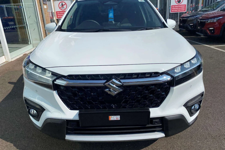 Vehicle Image - 3