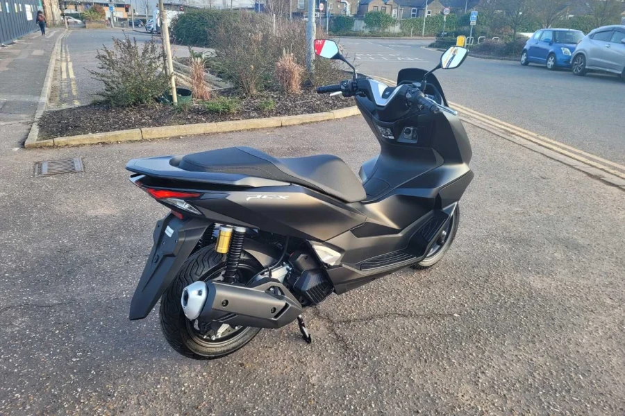 Vehicle Image - 2
