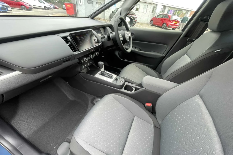 Vehicle Image - 1