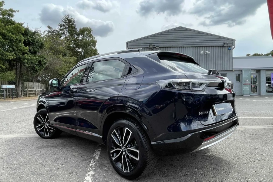 Vehicle Image - 2
