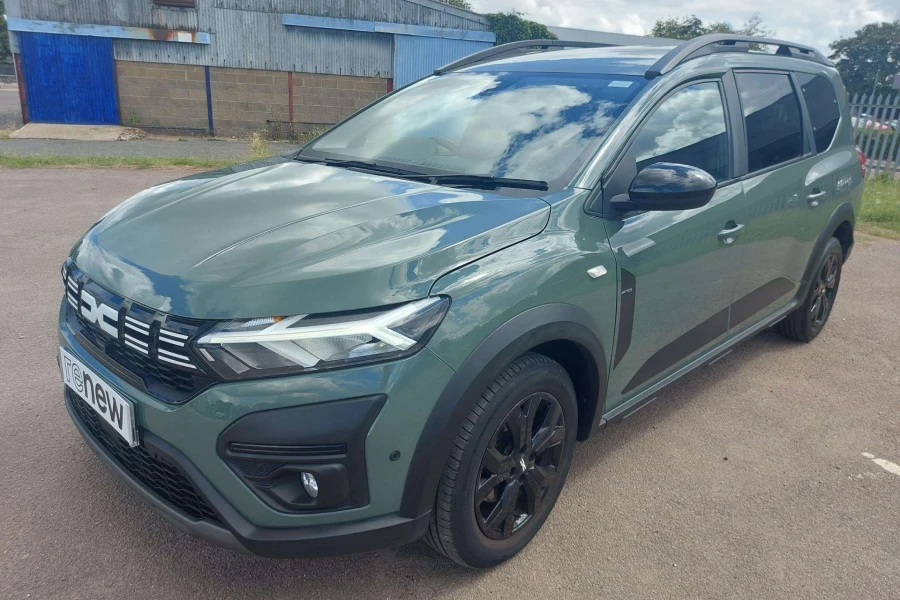 Vehicle Image - 2