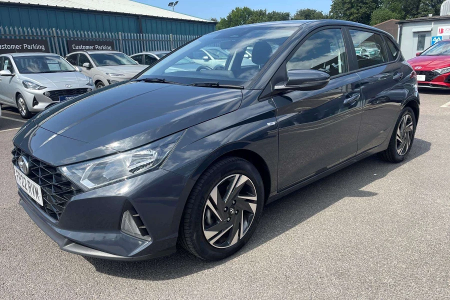 Vehicle Image - 2